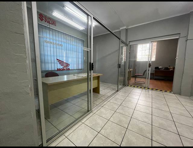 990M² WORKSHOP FOR SALE IN BRAKPAN CENTRAL